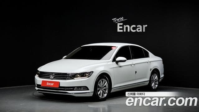 Volkswagen Passat GT 2018 — Фото 1/20
