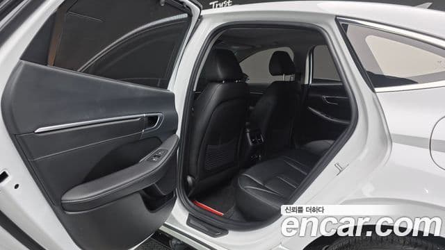 Hyundai Sonata 2022 — Фото 15/20