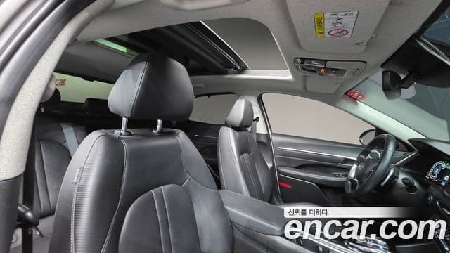 Hyundai Sonata 2022 — Фото 19/20