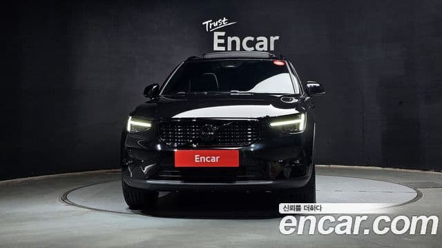 Volvo XC40 2025 — Şəkil 3/20