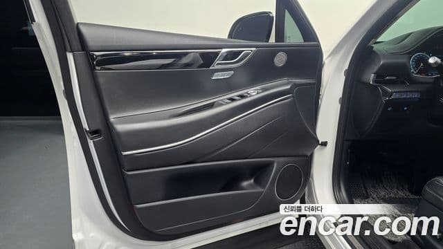 Genesis GV80 2020 — Photo 16/30