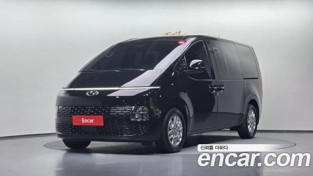 Hyundai Staria 2023 — Şəkil 1/20