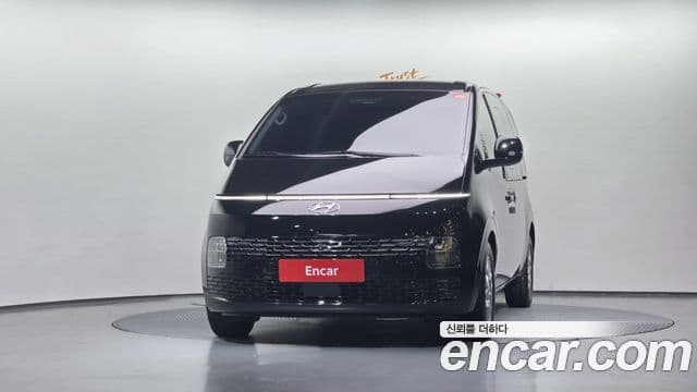Hyundai Staria 2023 — Şəkil 3/20