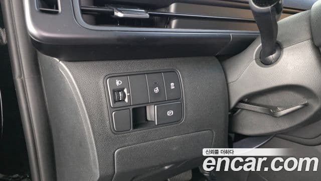 Hyundai Staria 2023 — Şəkil 17/20