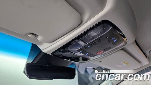 Hyundai Staria 2023 — Şəkil 18/20
