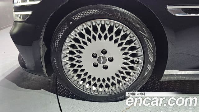 Genesis Electrified G80 2022 — ფოტო 5/20