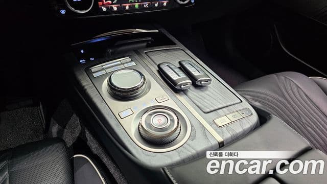 Genesis Electrified G80 2022 — ფოტო 9/20