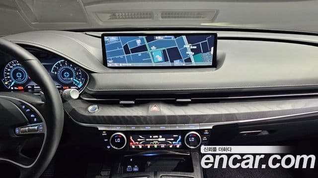 Genesis Electrified G80 2022 — ფოტო 13/20