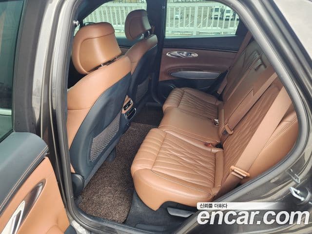Genesis GV70 2023 — ფოტო 9/20