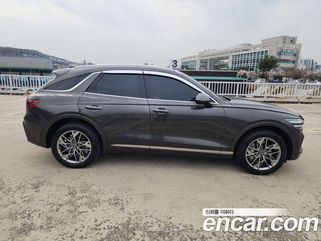 Genesis GV70 2023 — ფოტო 18/20