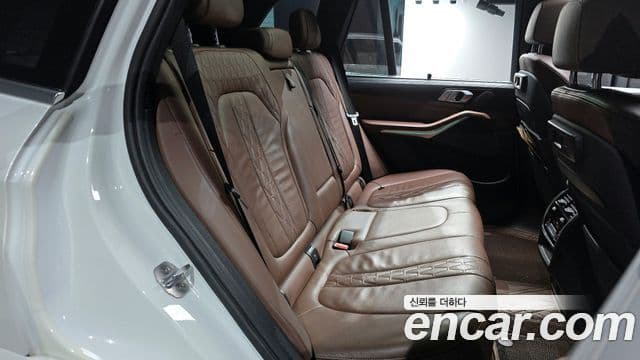 BMW X5 2019 — Photo 19/20