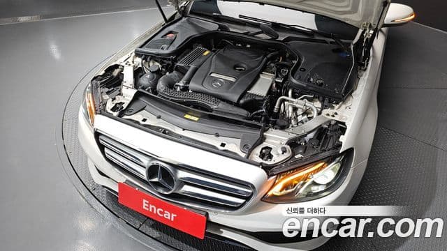 Mercedes-Benz E-Class 2018 — Şəkil 6/20