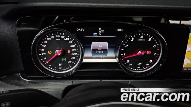 Mercedes-Benz E-Class 2018 — Şəkil 8/20