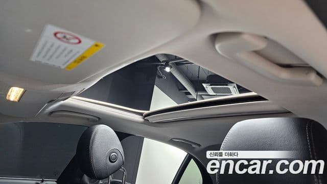 Mercedes-Benz E-Class 2018 — Şəkil 17/20