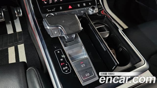 Audi Q8 2023 — Şəkil 2/20