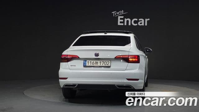 Volkswagen Jetta 2021 — Şəkil 4/20