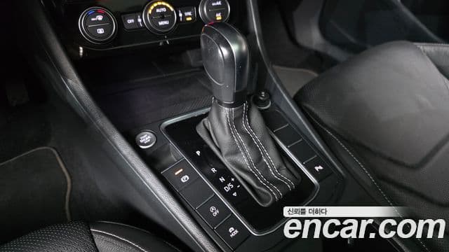 Volkswagen Jetta 2021 — Şəkil 9/20