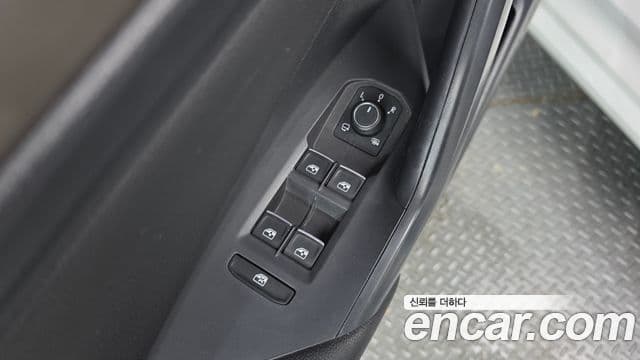 Volkswagen Jetta 2021 — Şəkil 11/20
