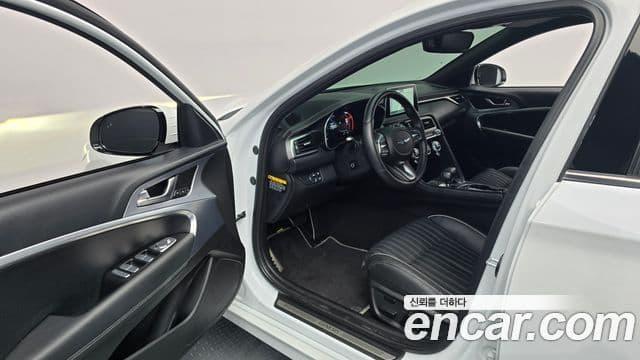 Genesis G70 2020 — Photo 4/20