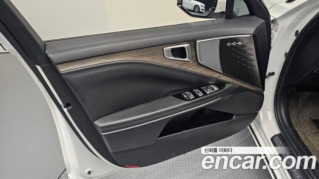 Kia K8 2023 — Photo 30/31