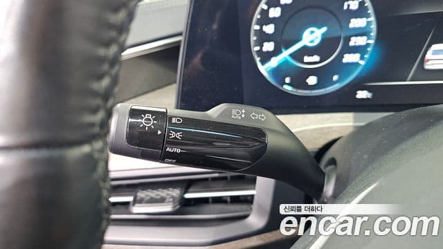 Kia K8 2023 — Photo 13/31