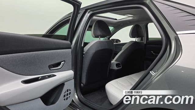 Hyundai The New Avante Hybrid 2022 — Şəkil 22/31