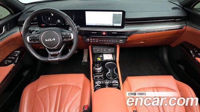 Kia K5 2024 — Şəkil 10/20