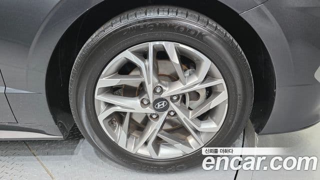 Hyundai Sonata Hybrid 2020 — Şəkil 14/33