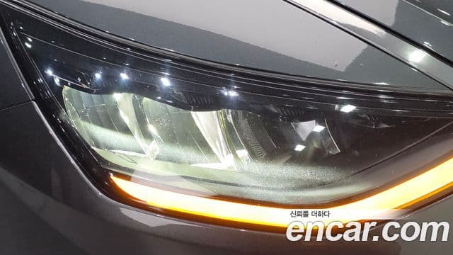 Hyundai Sonata Hybrid 2020 — Şəkil 13/33