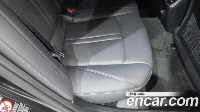 Hyundai Sonata Hybrid 2020 — Şəkil 26/33