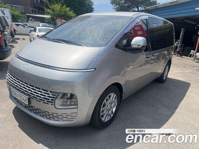 Hyundai Staria 2023 — Фото 1/14