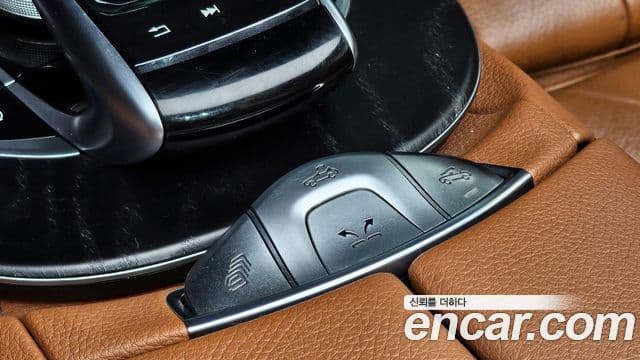 Mercedes-Benz E-Class 2018 — ფოტო 18/20