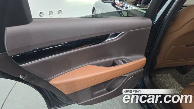 Genesis G80 2021 — Photo 17/30