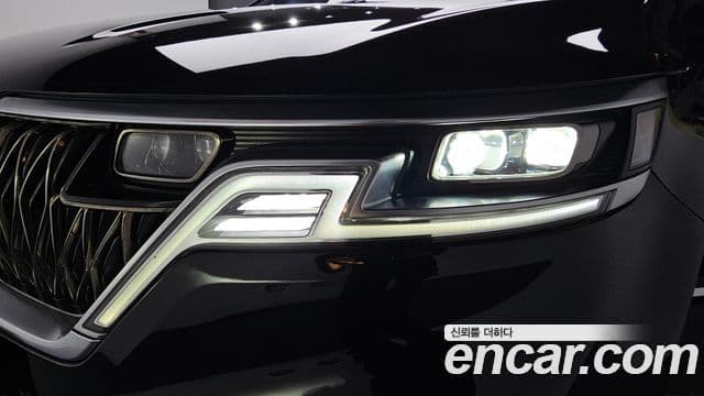 Kia Carnival 2021 — Photo 36/39