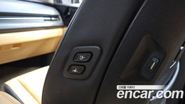 Kia Carnival 2021 — Photo 33/39