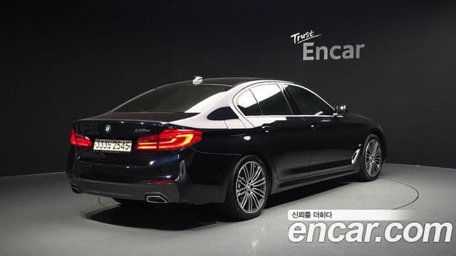 BMW 5 Series 2020 — Şəkil 2/20