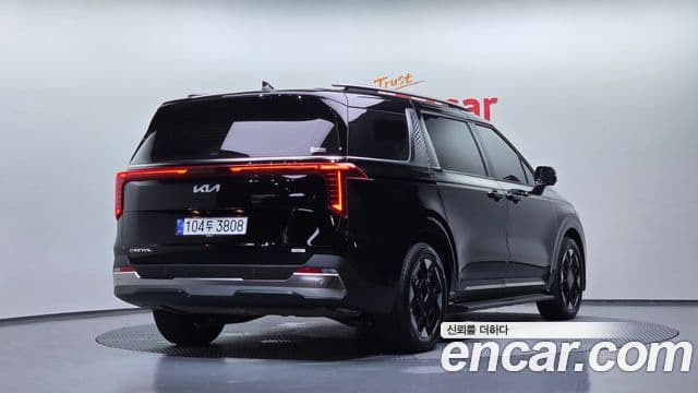 Kia Carnival 2025 — Фото 2/20