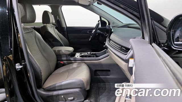 Kia Carnival 2025 — Фото 11/20