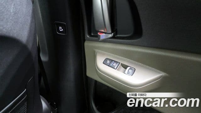 Kia Carnival 2025 — Фото 19/20