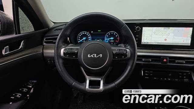 Kia K5 2022 — Şəkil 12/20