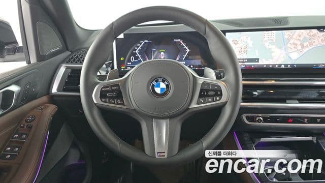 BMW X5 2025 — ფოტო 14/20