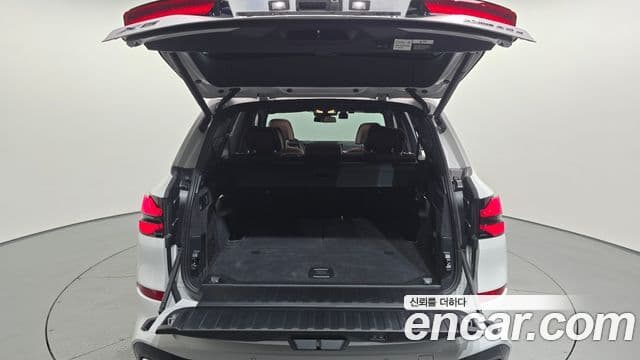 BMW X5 2025 — ფოტო 18/20