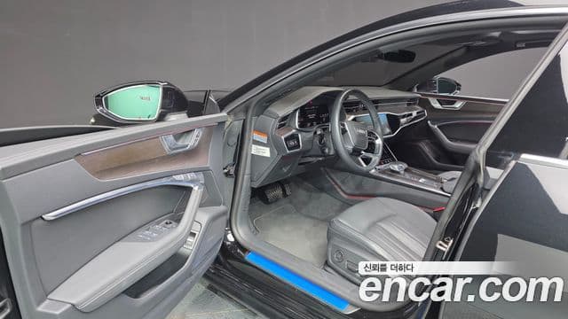 Audi A7 2023 — Şəkil 10/20