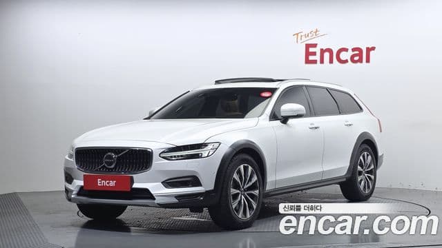 Volvo V90 Cross Country 2020 — Şəkil 10/20