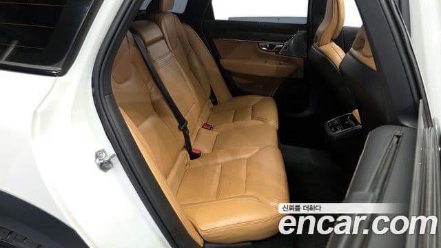 Volvo V90 Cross Country 2020 — Şəkil 11/20