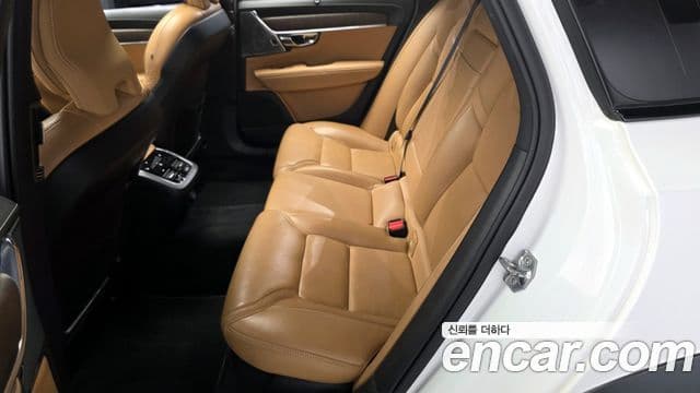 Volvo V90 Cross Country 2020 — Şəkil 12/20