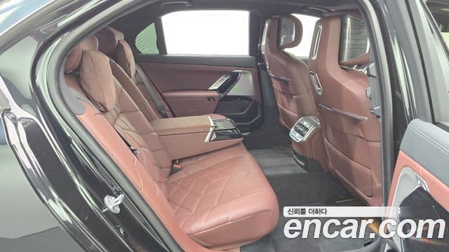BMW 7 Series 2024 — Şəkil 20/20