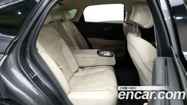 Genesis Electrified G80 2020 — Şəkil 11/20