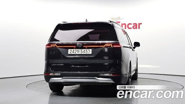 Kia Carnival 2020 — ფოტო 3/20