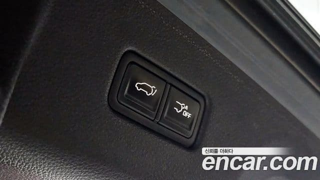 Kia Carnival 2020 — ფოტო 17/20